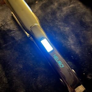 Paul Mitchell Neuro flat iron